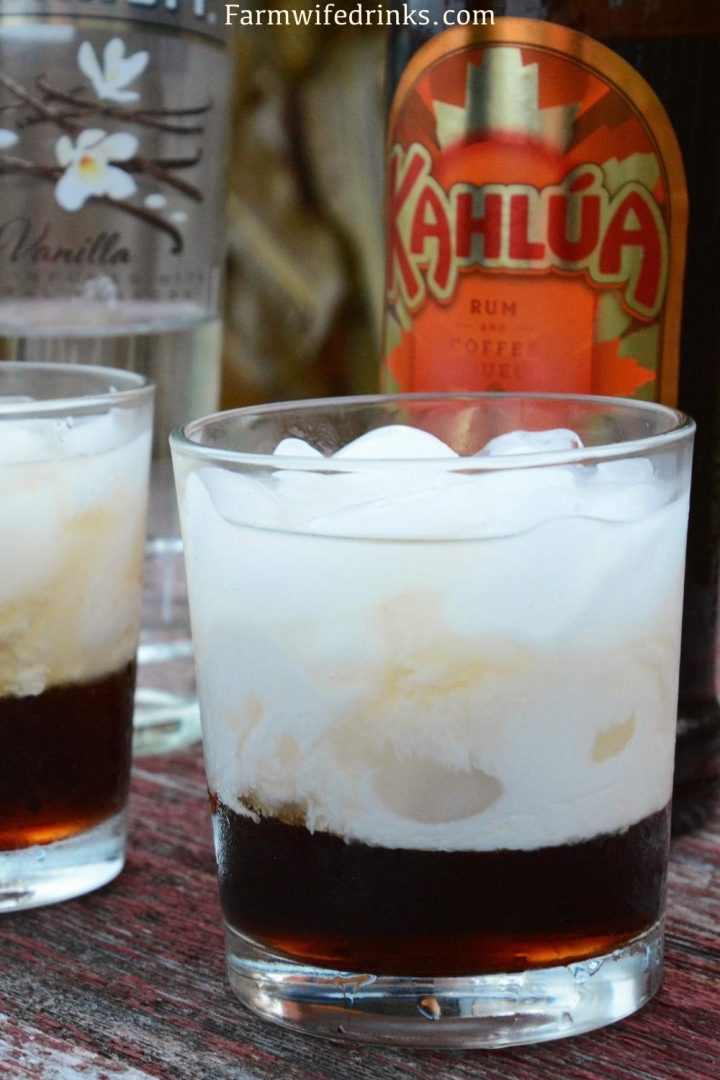 Like all the pumpkin spice latte lovers, I have my boozy version of this fall favorite with this pumpkin White Russian.