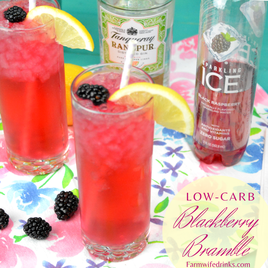 Low Carb Blackberry Bramble is a low carb blackberry lemonade gin cocktail combines sparkling ice lemonade and blackberry drinks with muddled blackberries and gin. #Cocktails #LowCarb #Gin #Blackberry #Lemonade