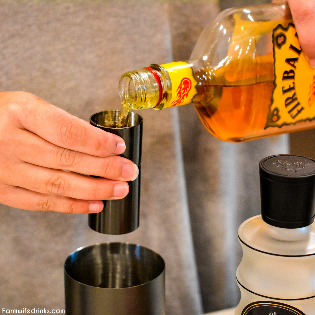 Apple pie cocktail is an apple cider cocktail combined with vanilla vodka, Fireball whisky, and ginger liquor for a the liquid version of the American favorite, apple pie.