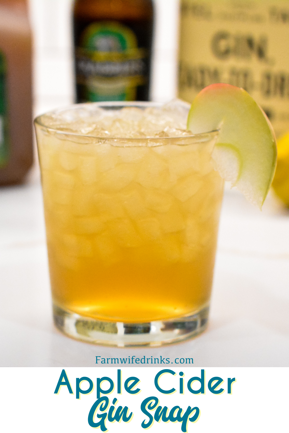 Apple cider gin snap is a gin variation to the a Moscow mule with the combination of ginger beer, apple cider, gin, and lemon juice to create a ginger apple cider gin cocktail.