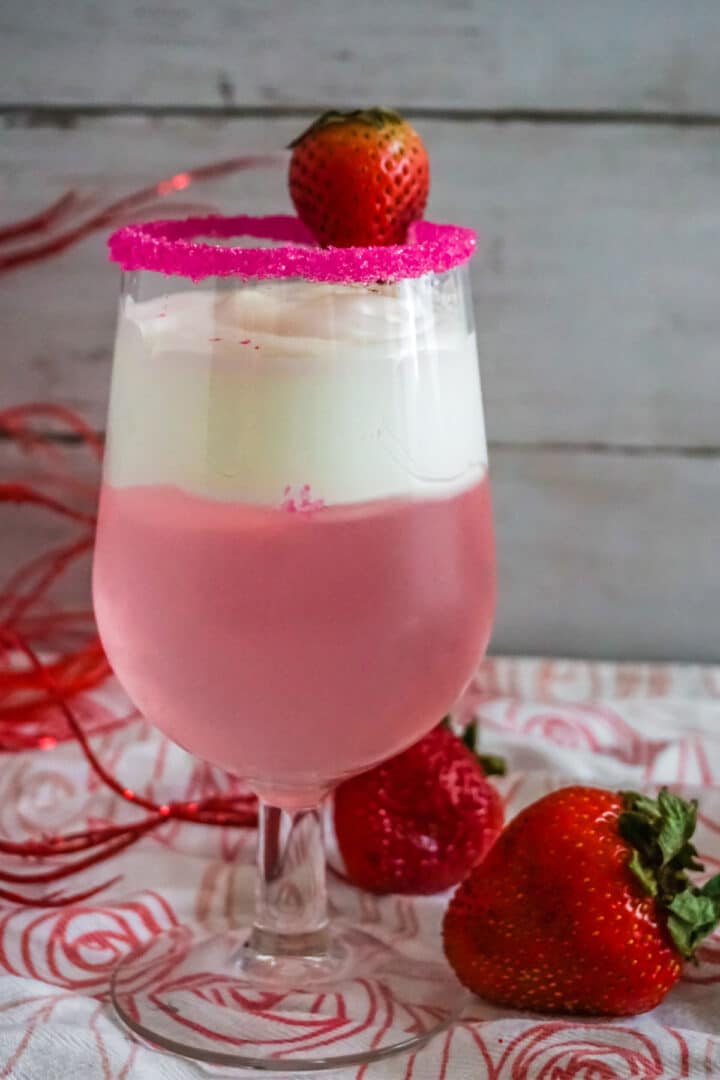 This Strawberry Shortcake Cocktail is a Fast and Fun Strawberry Mixed Drink