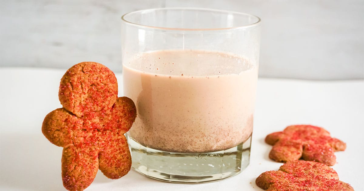 Close up of Gingerbread White Russian with 3 cookies one standing up.