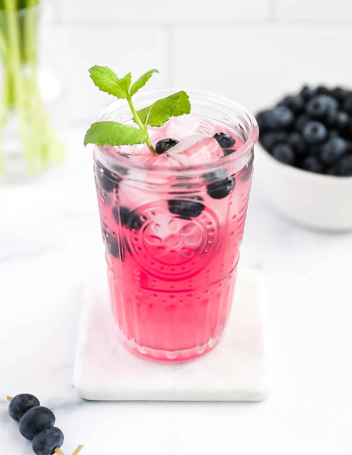 blueberry lemonade pink drink recipe
