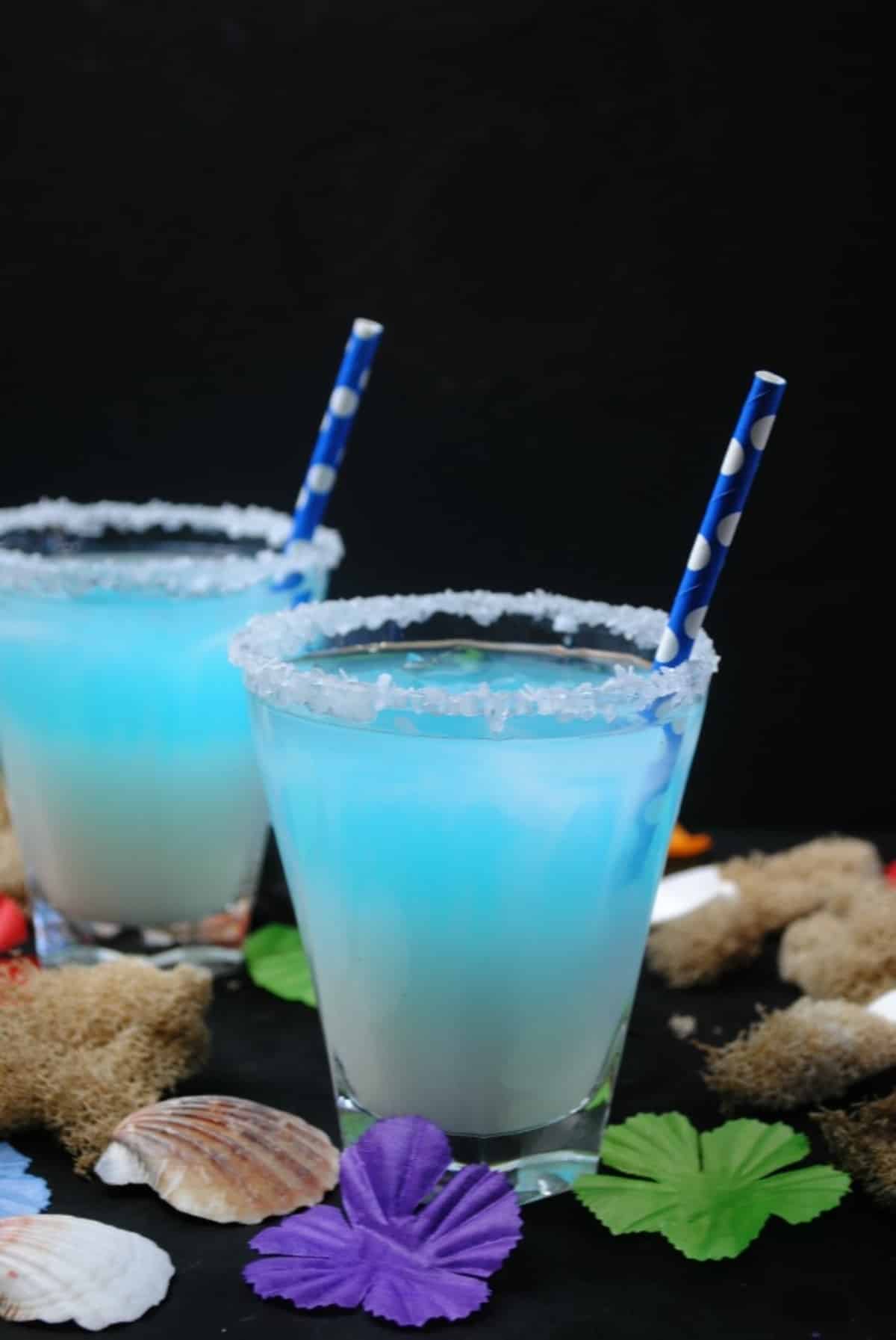 Blue Lock 6: Over 50 Modern Tropical Cocktails