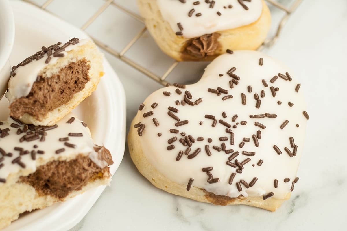 dunkin donuts brownie batter filled donuts