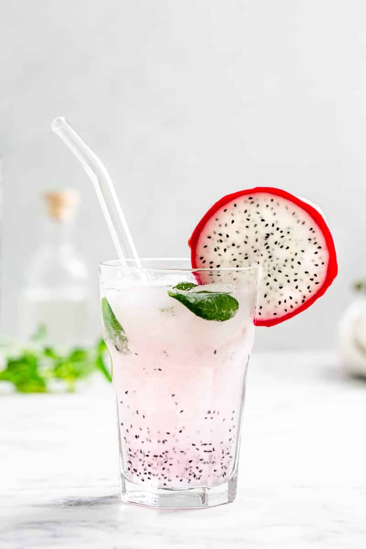 dragonfruit-mojito-fruityrumdrinks