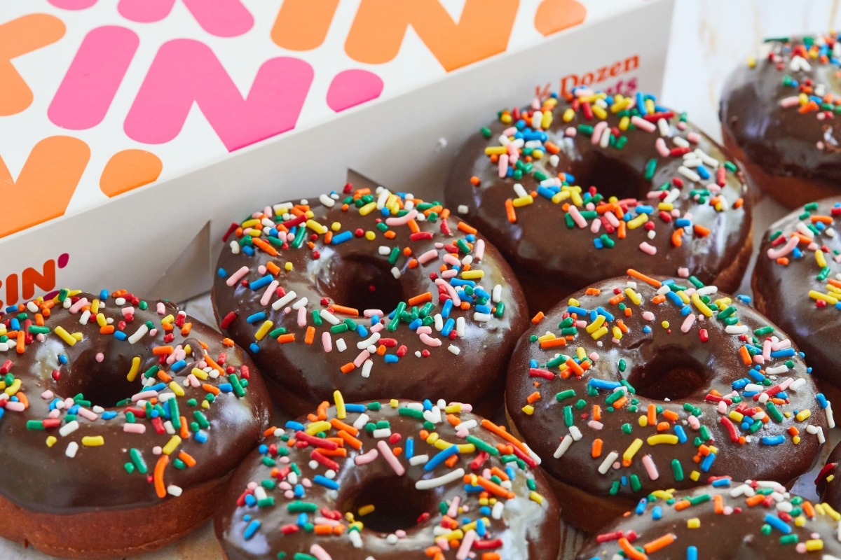 dunkin donuts chocolate donuts