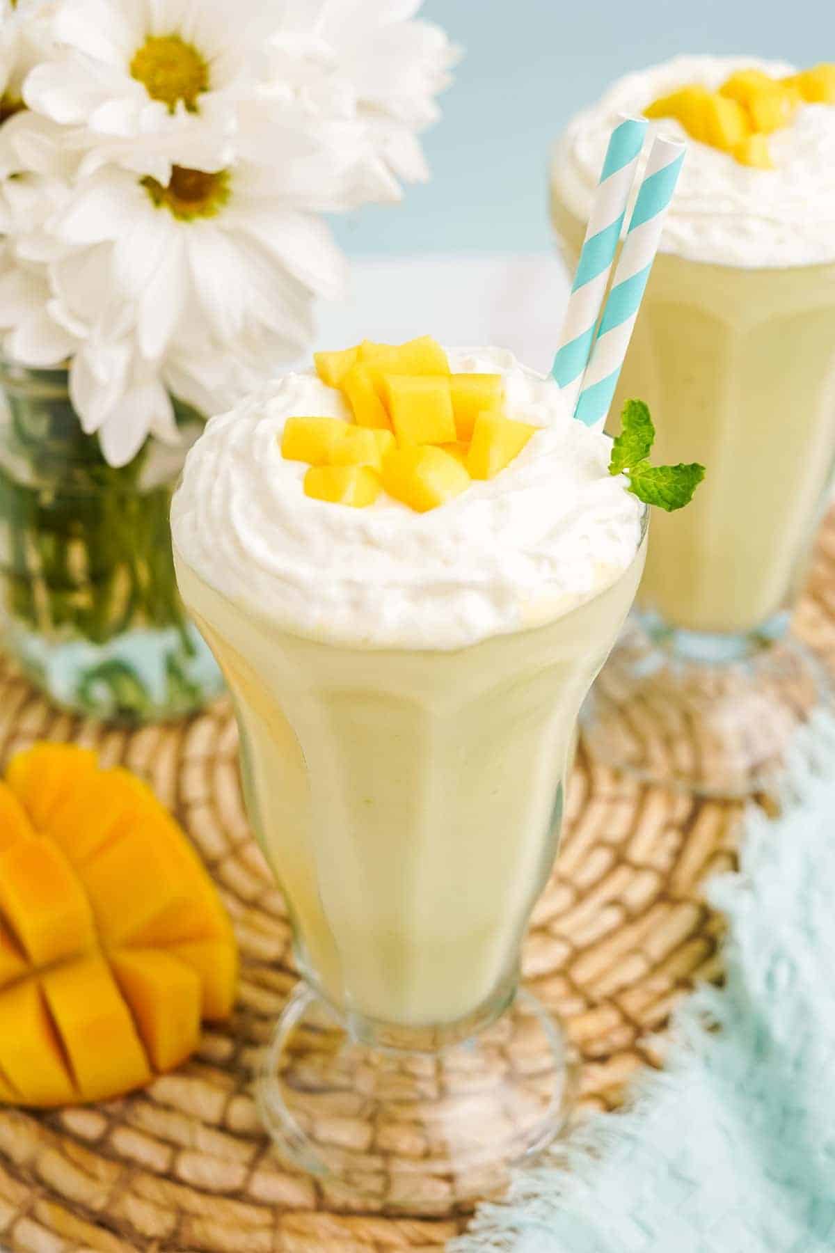 mango milkshake recipe