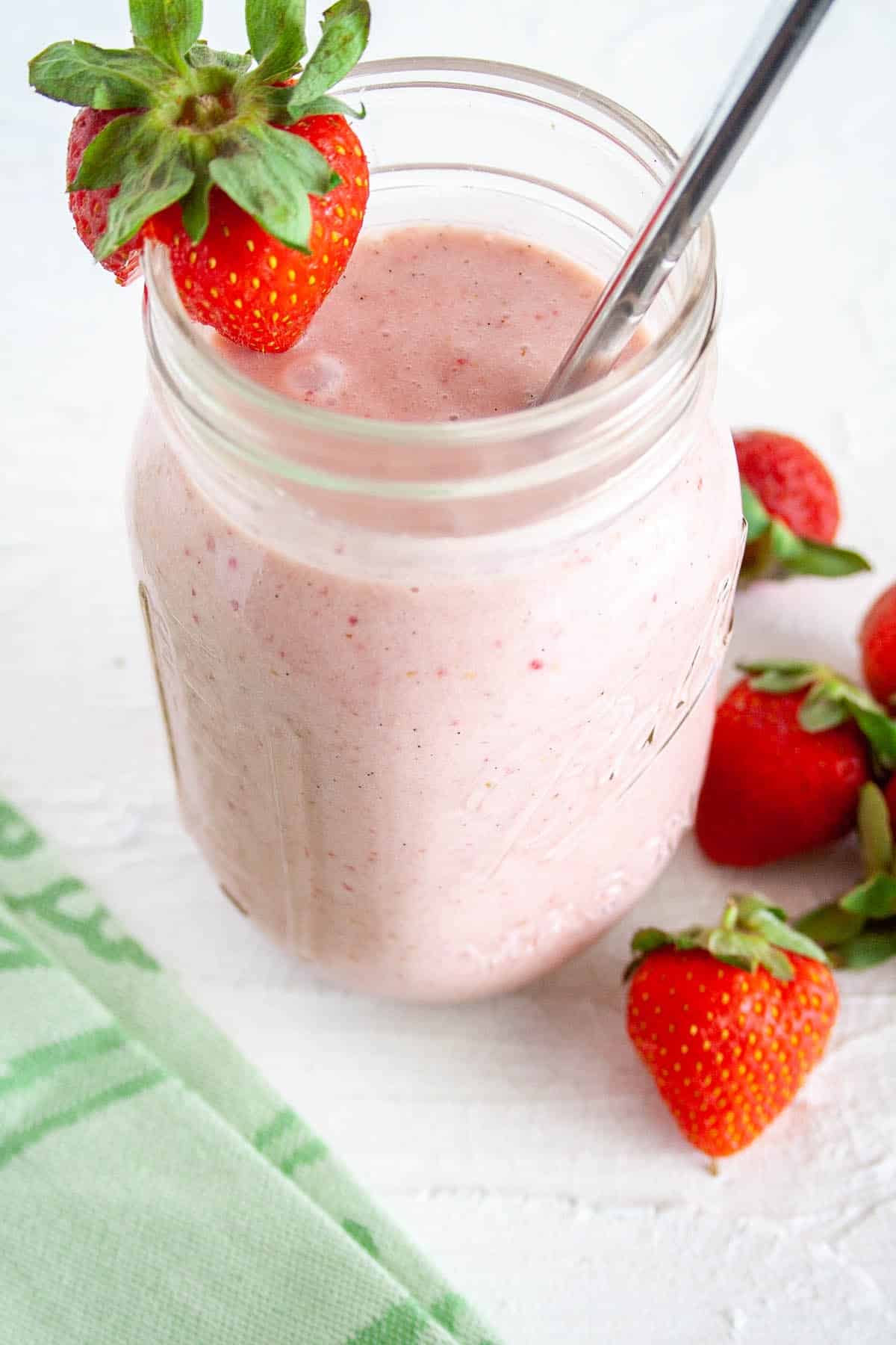 vegan strawberry milkshake recipe