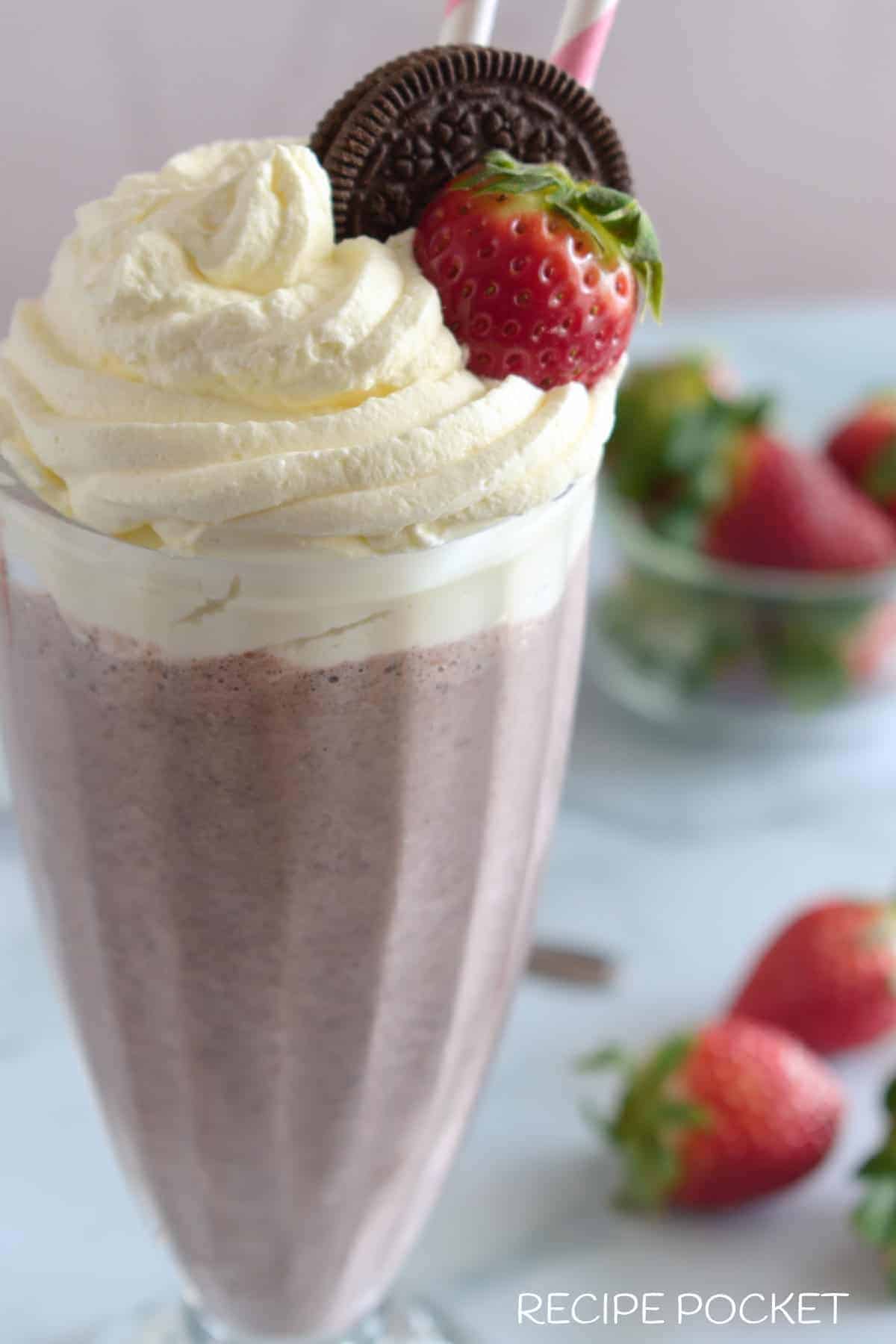 strawberry oreo milkshake recipe