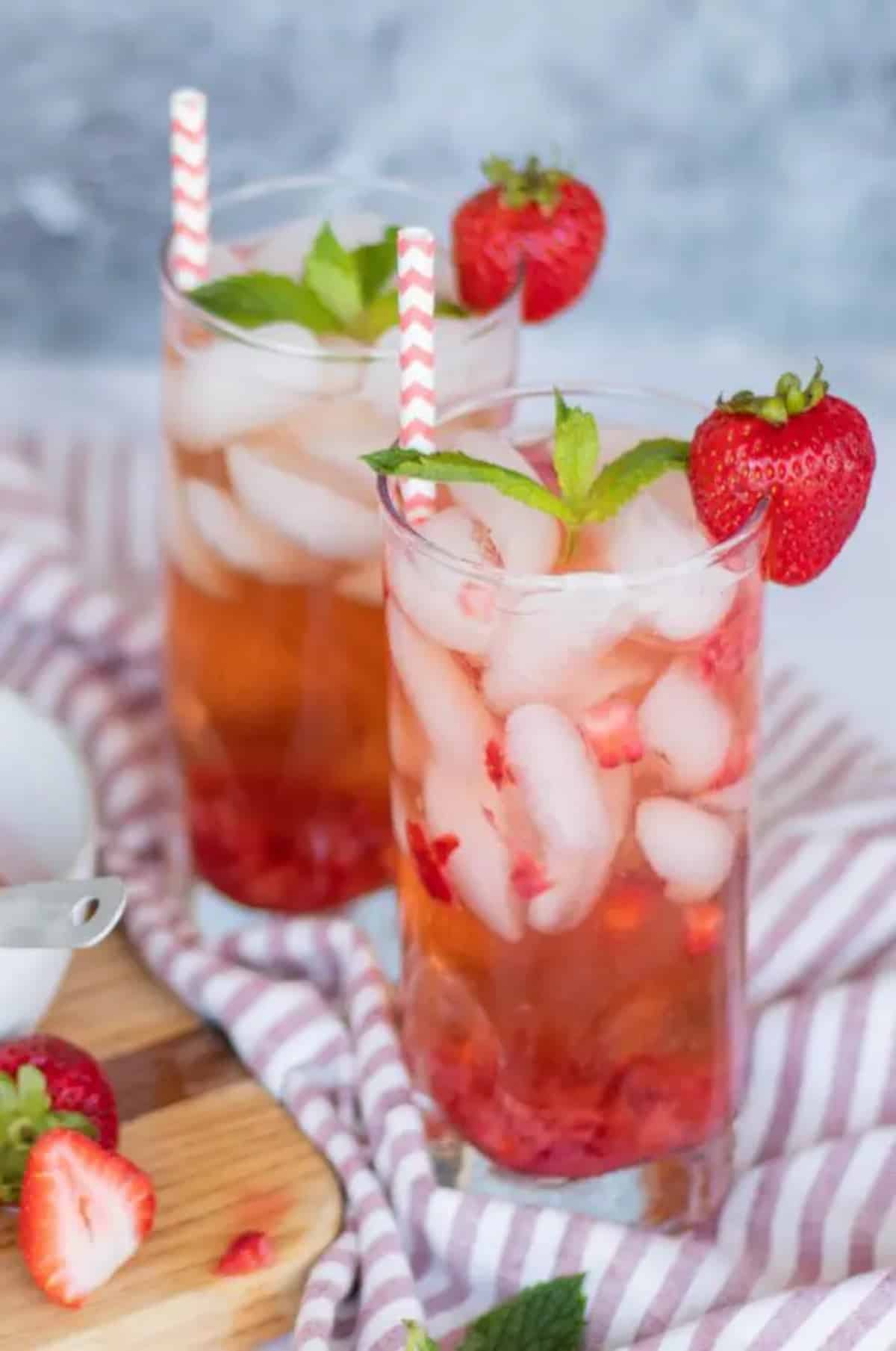 strawberry acai refreshers copycat starbucks refreshers drink recipe