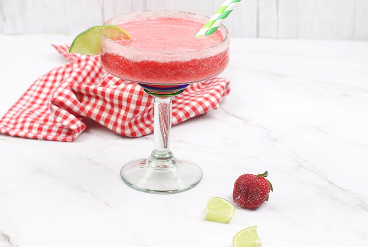 Chili's Frozen Strawberry Margarita - Ready in 5 Minutes!