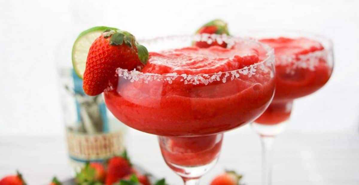 Strawberry Margarita: a refreshing blended summer cocktail