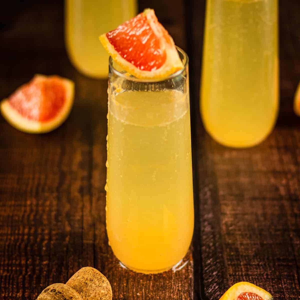 Sparkling Grapefruit Cocktail Recipe - Saporito Kitchen