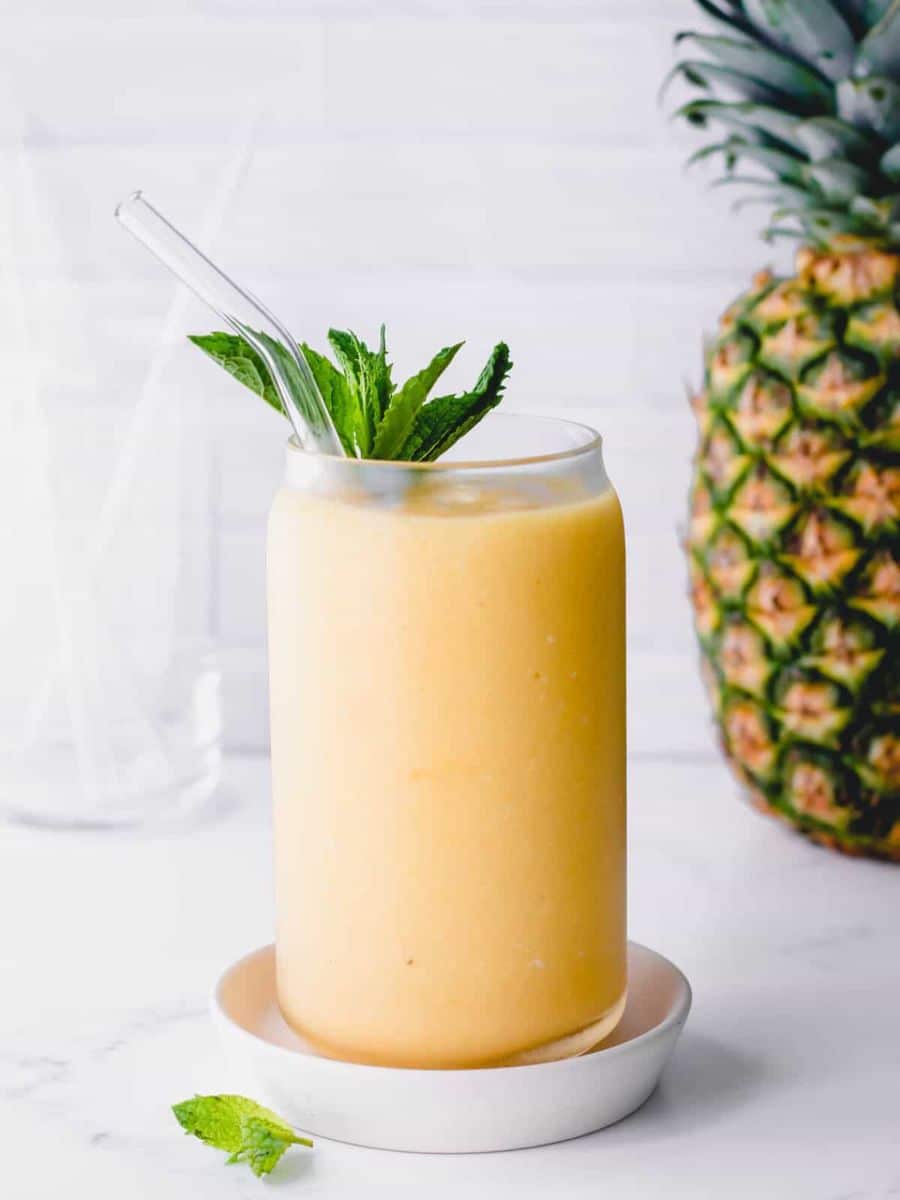 Creamy Mango Pineapple Smoothie