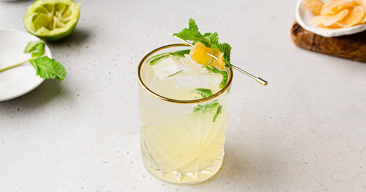 Gin Gin Mule - a refreshing gin and ginger cocktail with lime and mint