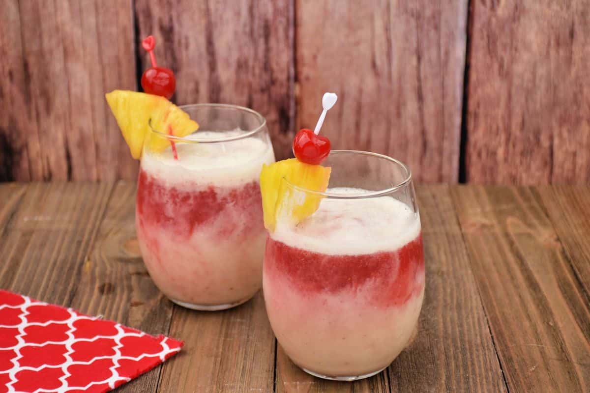 Easy Hawaiian Lava Flow Cocktail Recipe