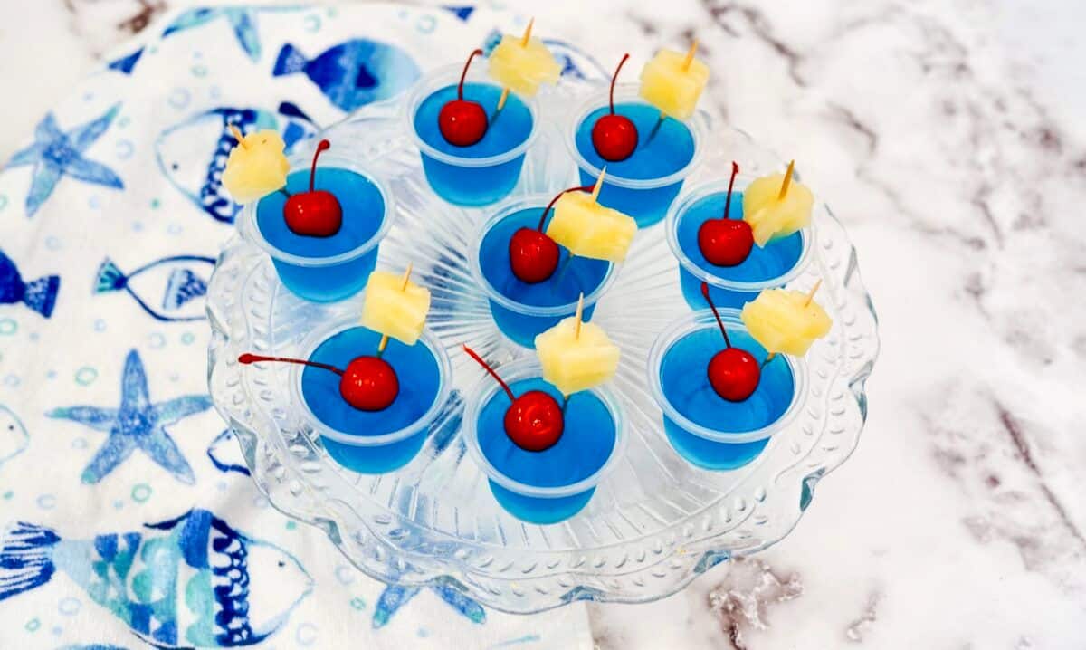 Blue Hawaiian Jello Shots - Great for Parties!