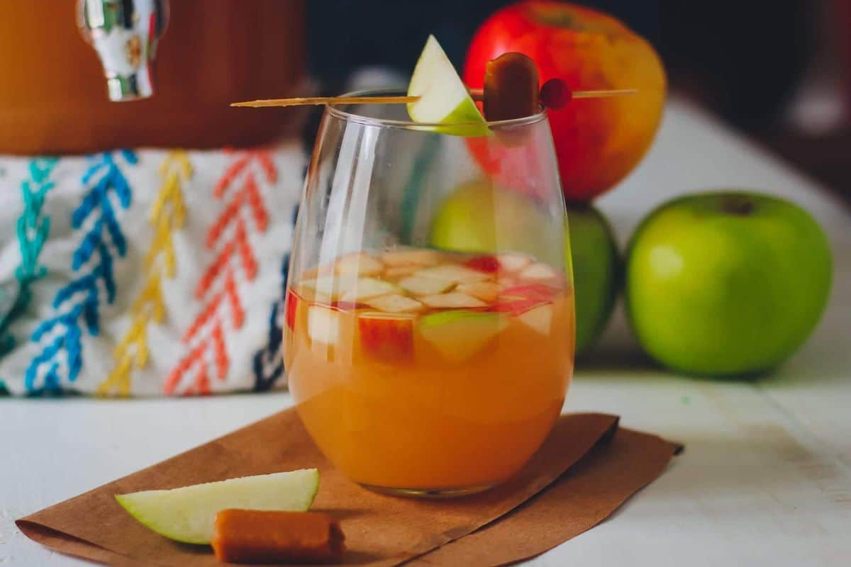 CARAMEL APPLE SANGRIA