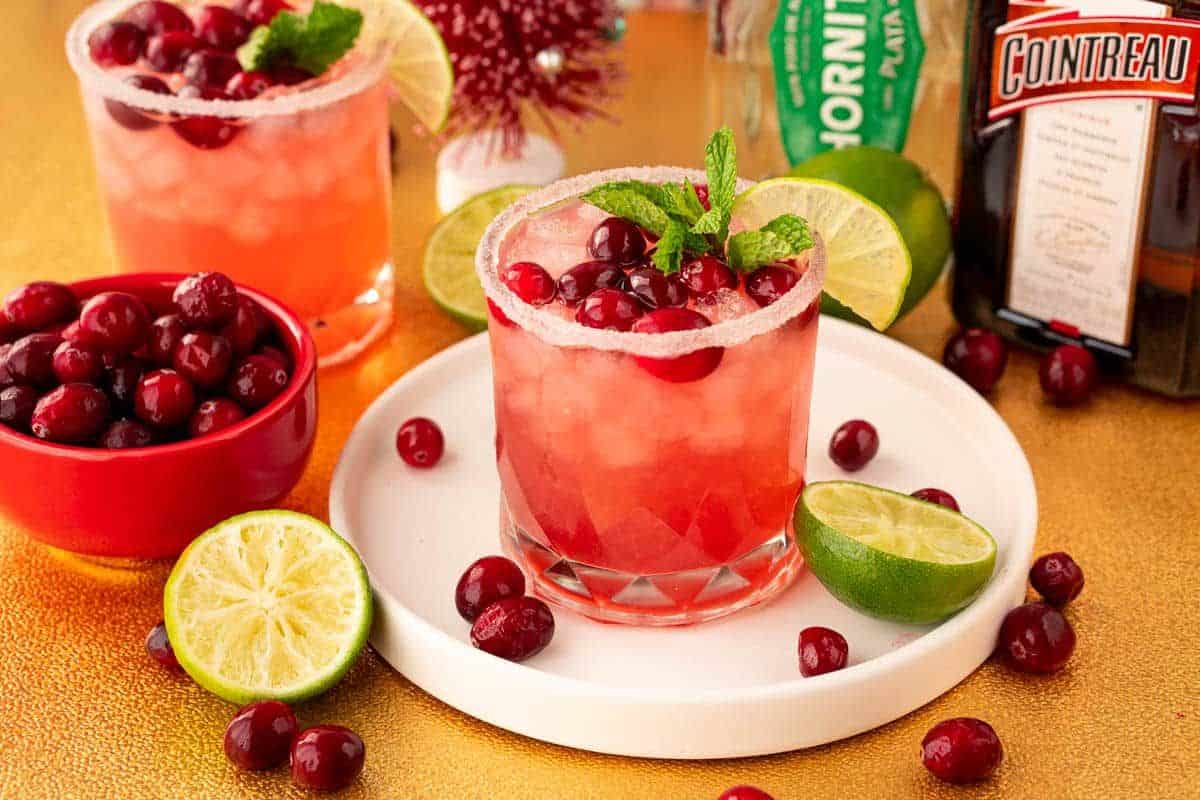 Cranberry Margarita (Christmas Margarita)