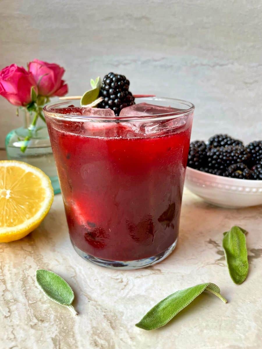 Blackberry Sage Margarita - Thechowdown