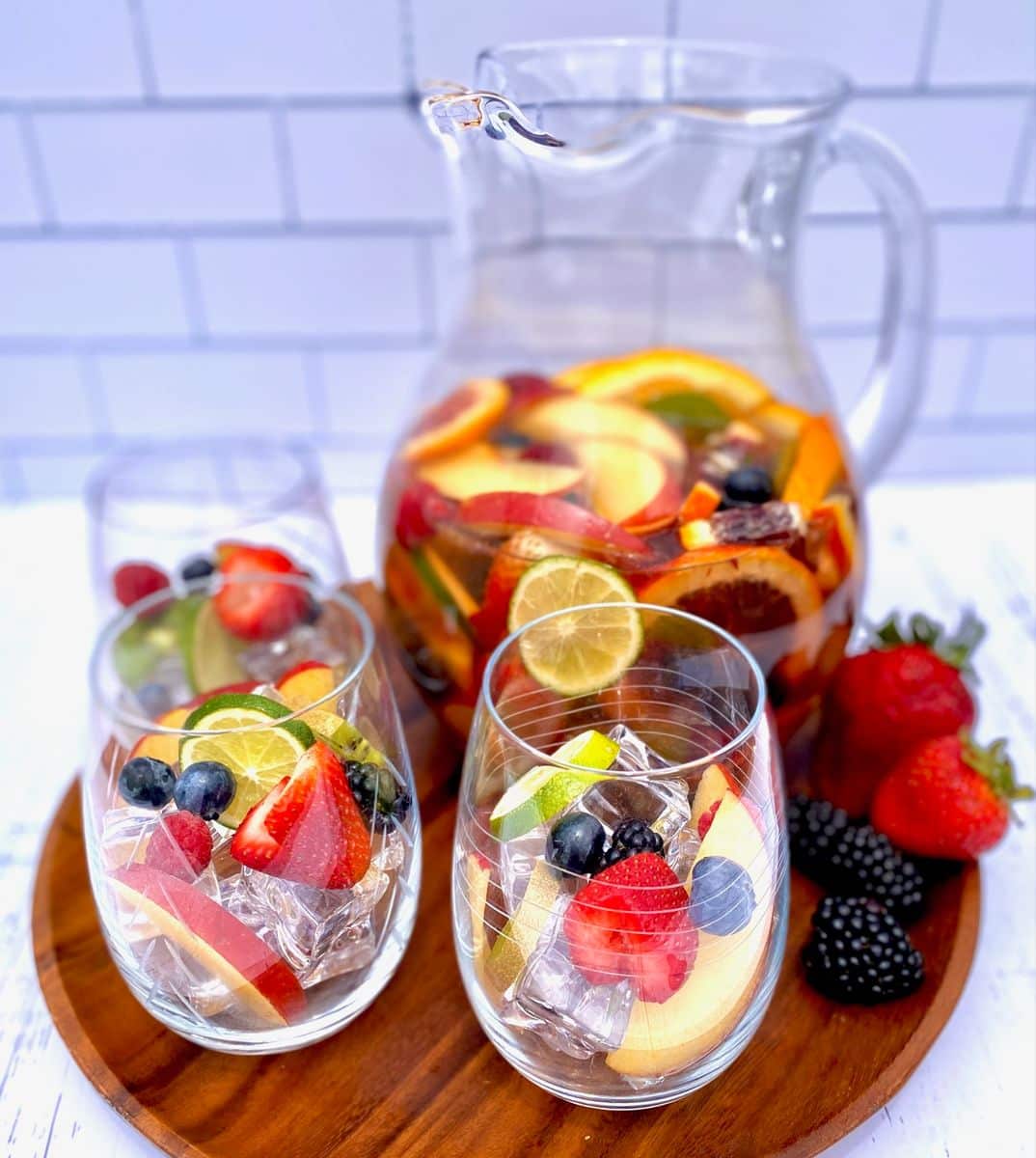 White Sangria Recipe - The Art of Food and Wine