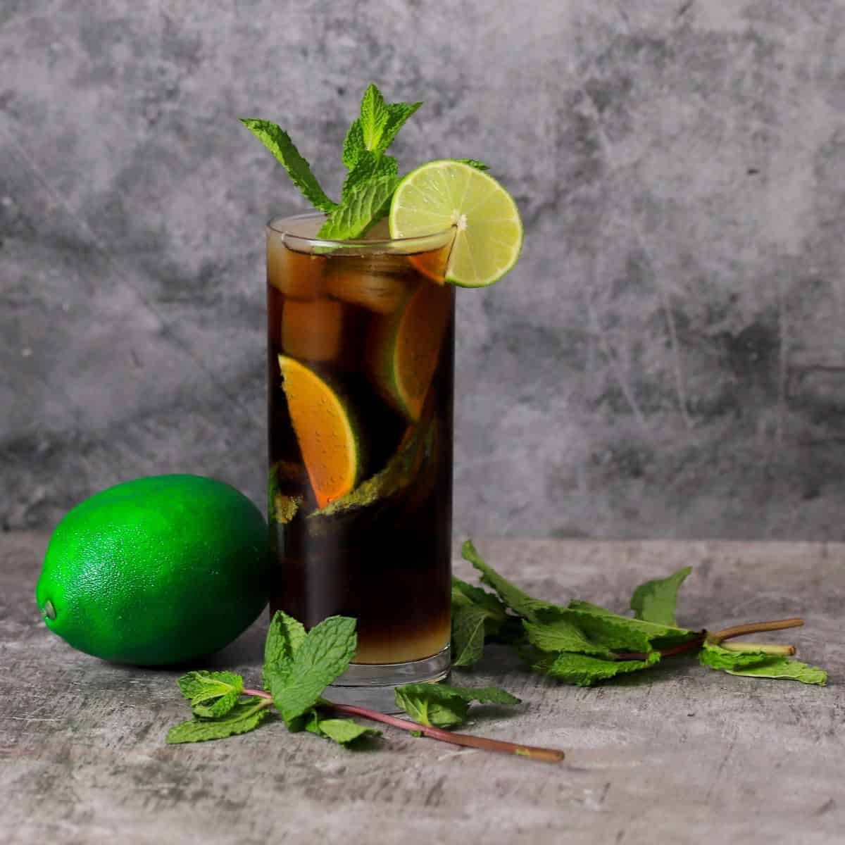 Easy Black Mojito (Sugar Free)