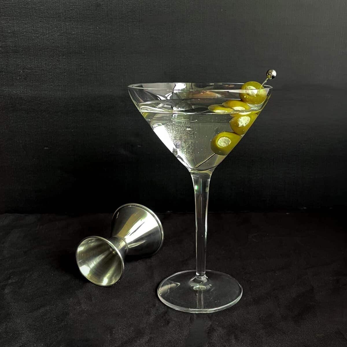 Dry Martini: the Ultimate Classic Cocktail : Ugly Duckling Bakery