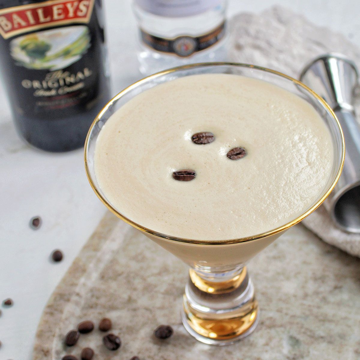 Baileys Espresso Martini (4 Ingredients)