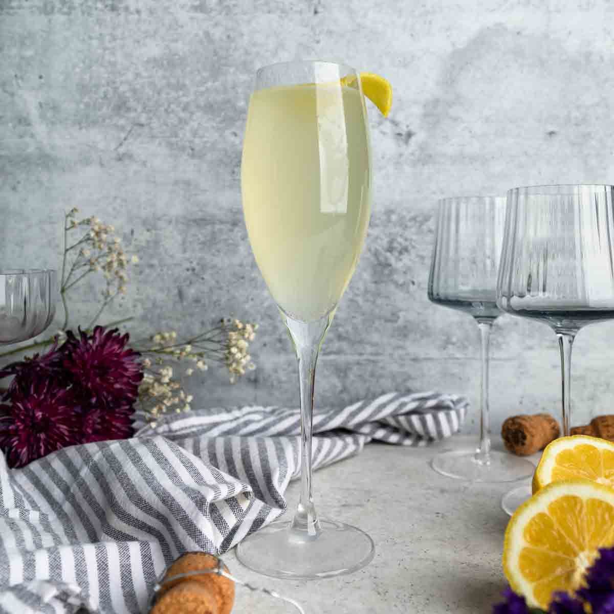 French 76 Cocktail (French 75 with Vodka)