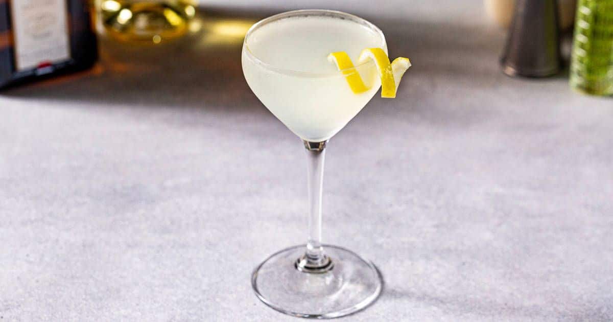Corpse Reviver No 2, a classic gin cocktail with Lillet Blanc