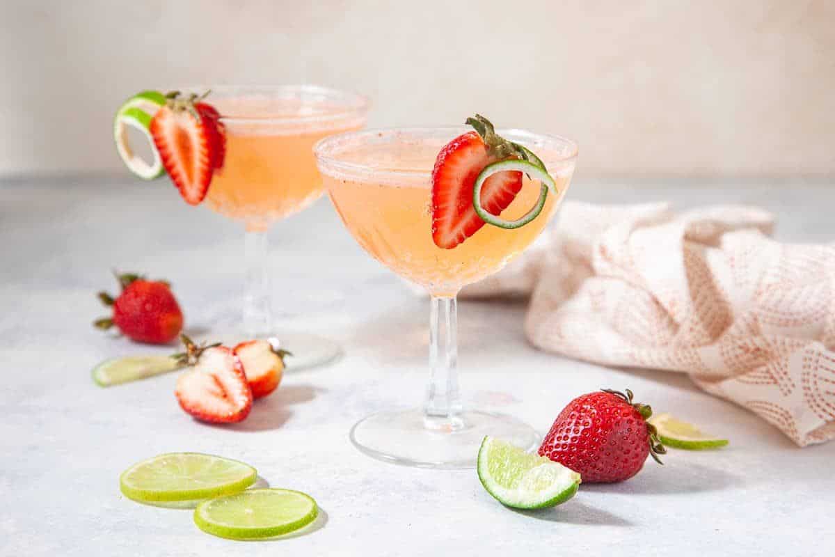 Shaken Strawberry Daiquiri Mocktail