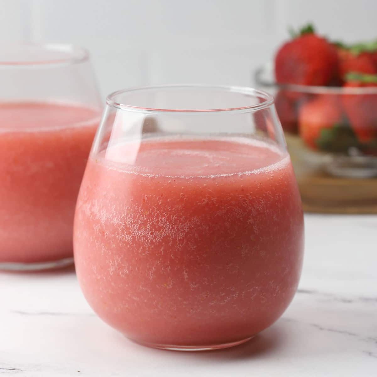 Frosé (Frozen Rosé)