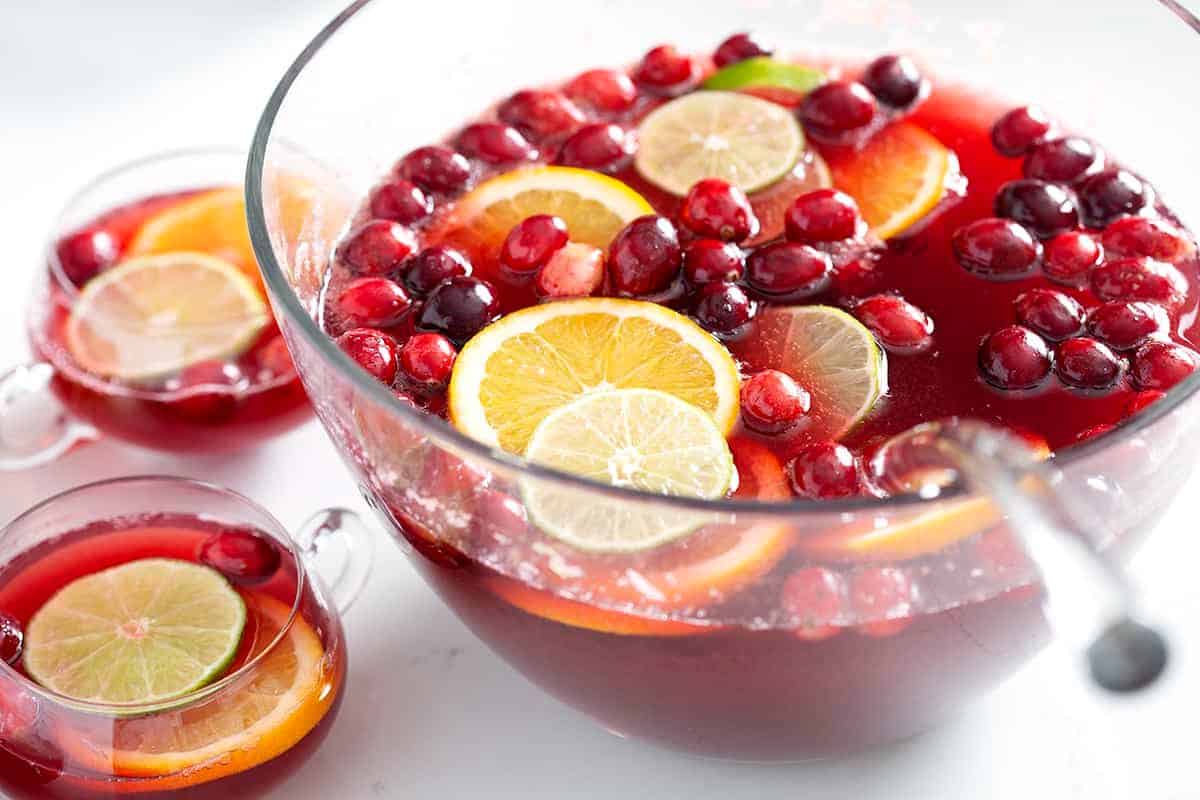 Easy Non Alcoholic Christmas Punch