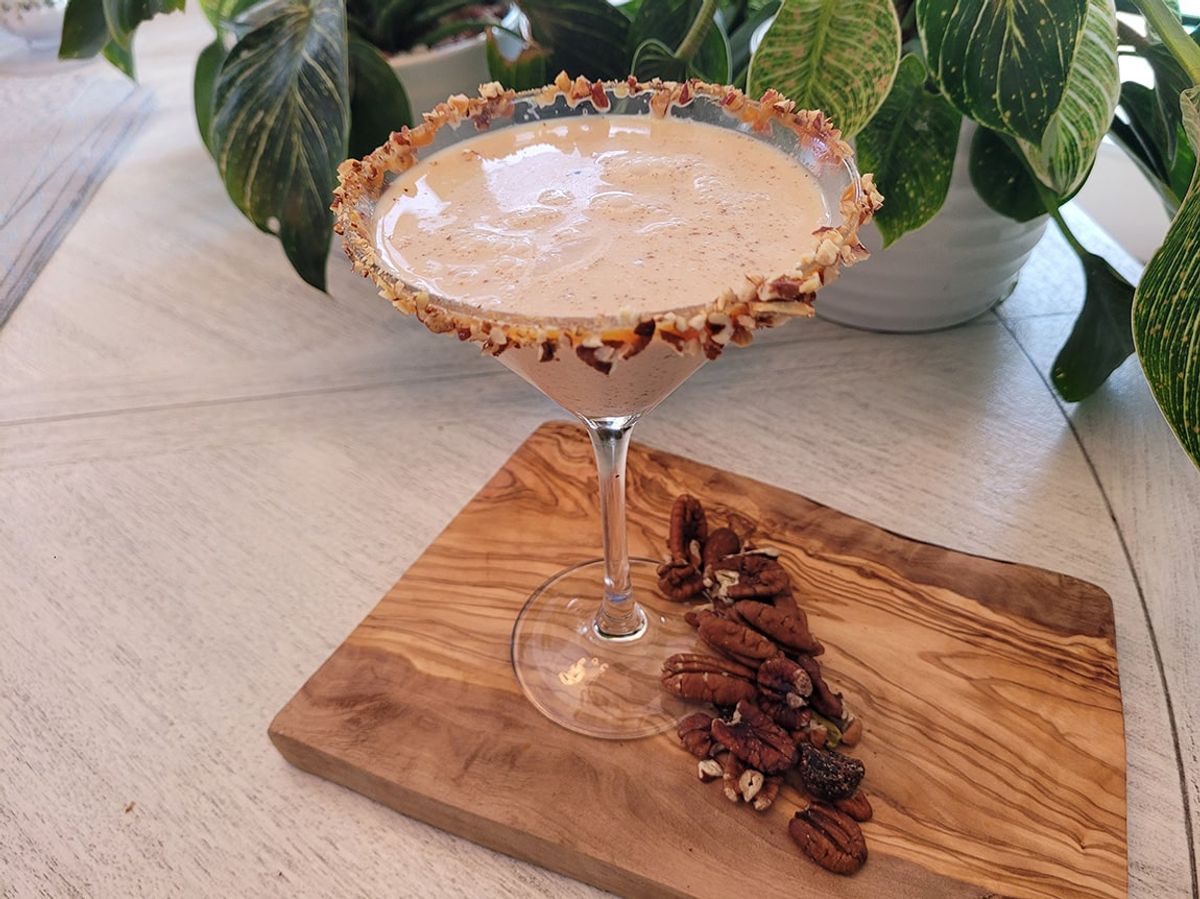 Tini Indiscretion (Pecan Pie Martini) - Cuss Kitchen