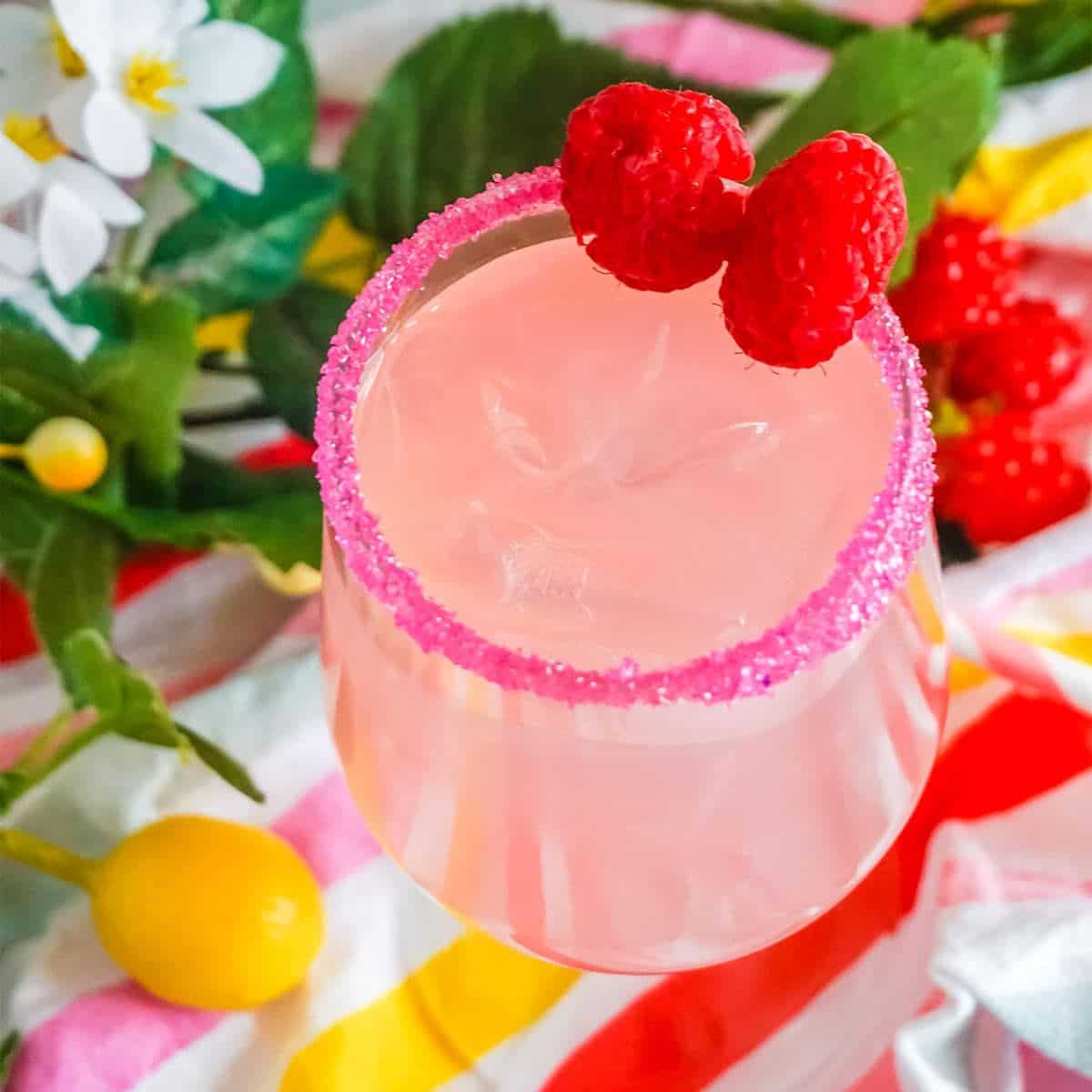 2-Ingredient Raspberry 7-Up Punch That’s Perfect for a Kid’s Party￼