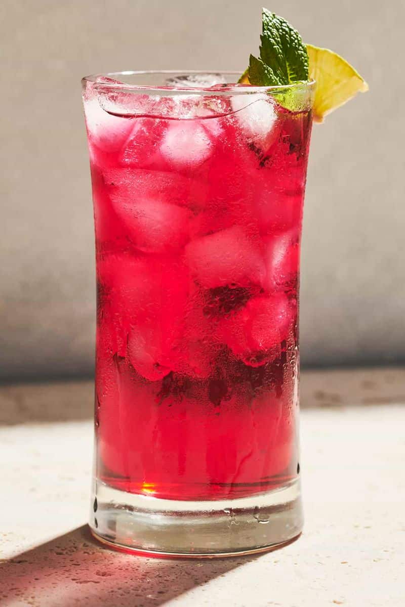 Cold Brew Hibiscus Tea with Mint - Redwood Kitchen