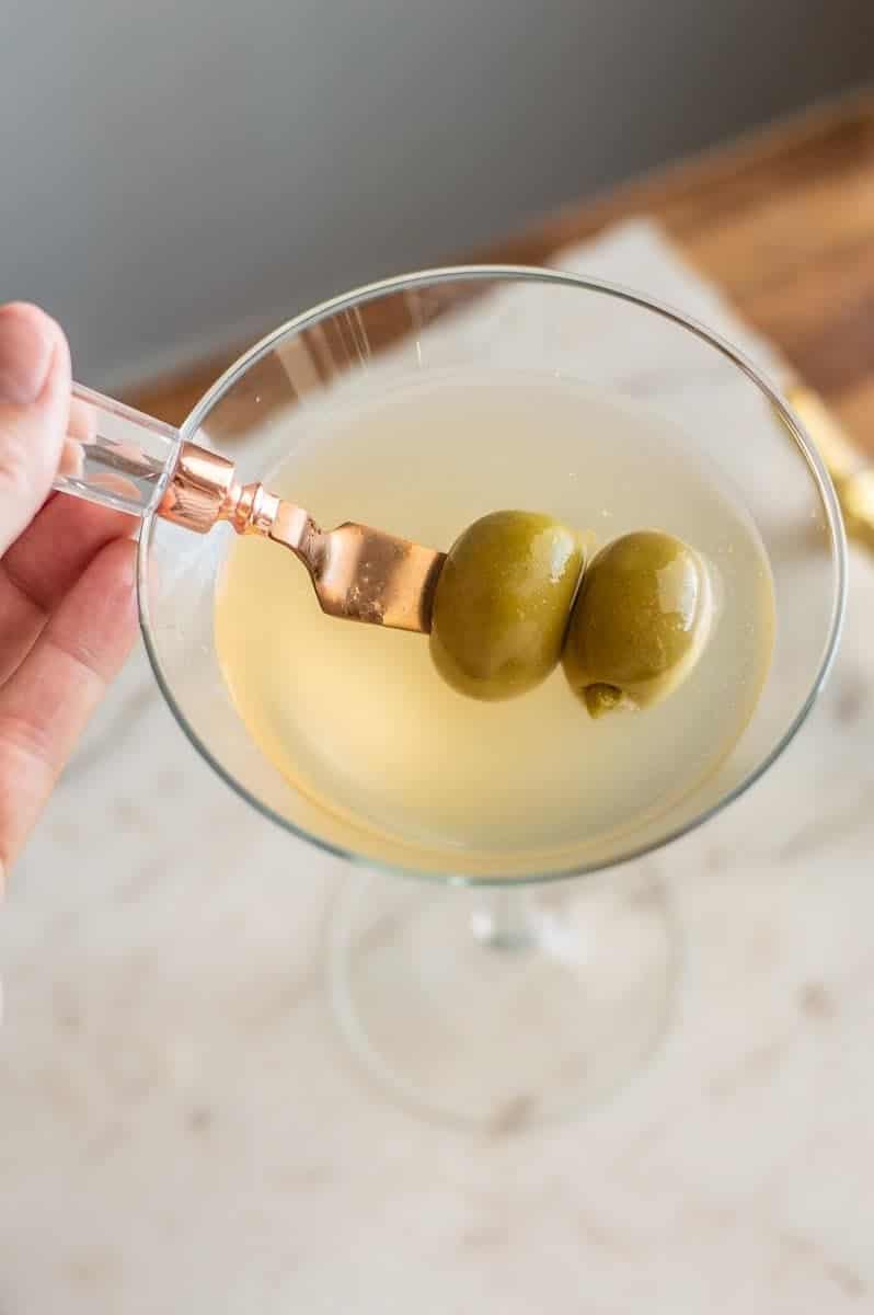 non-alcoholic vodka and dirty martini mocktail
