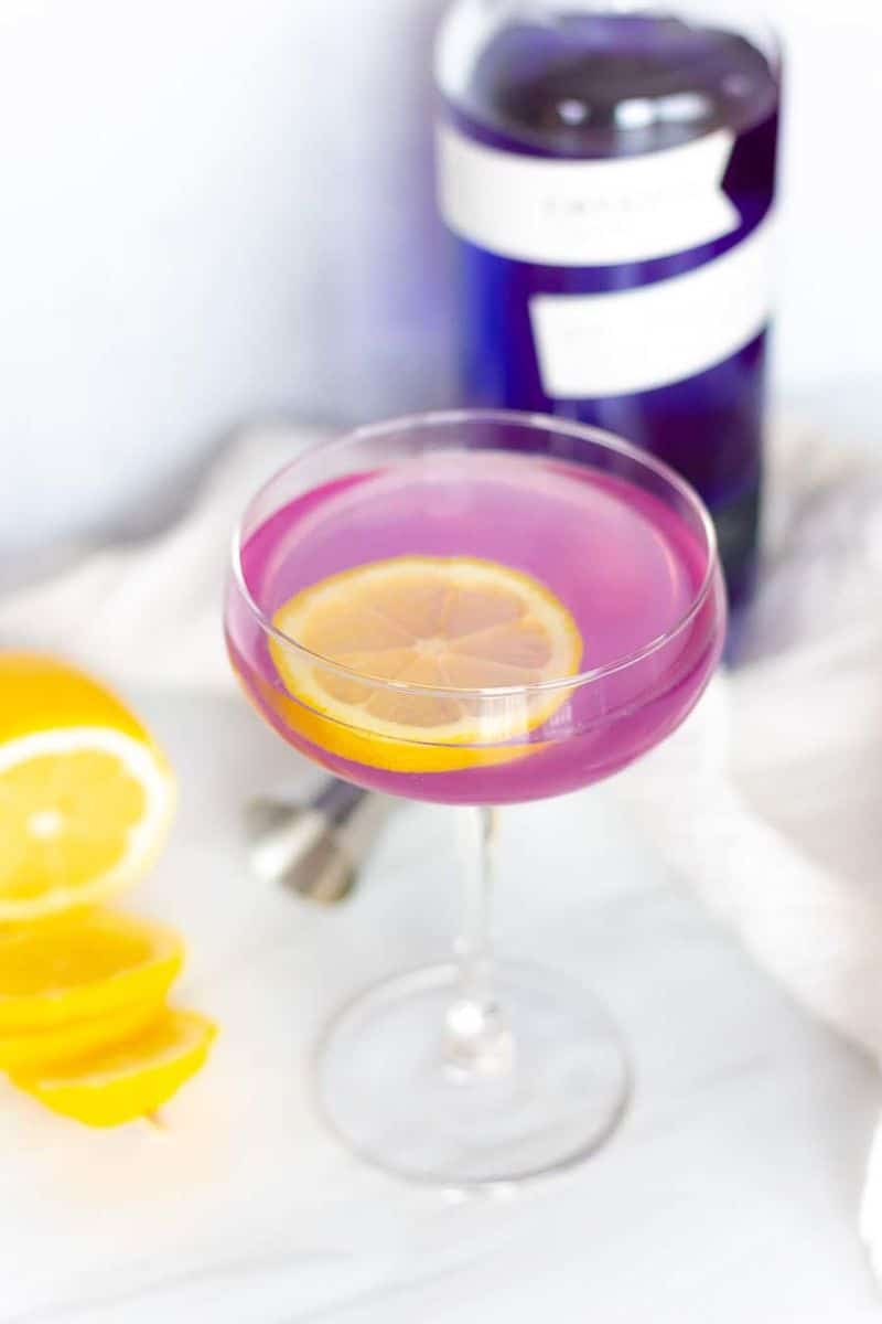 Bee's Knees Cocktail Recipe with Empress Gin - bits and bites -