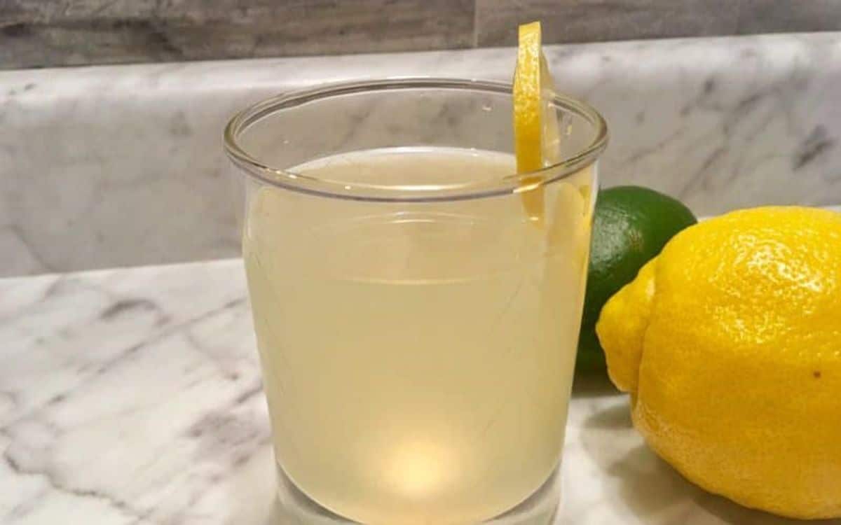 Gin and Elderflower Cocktail