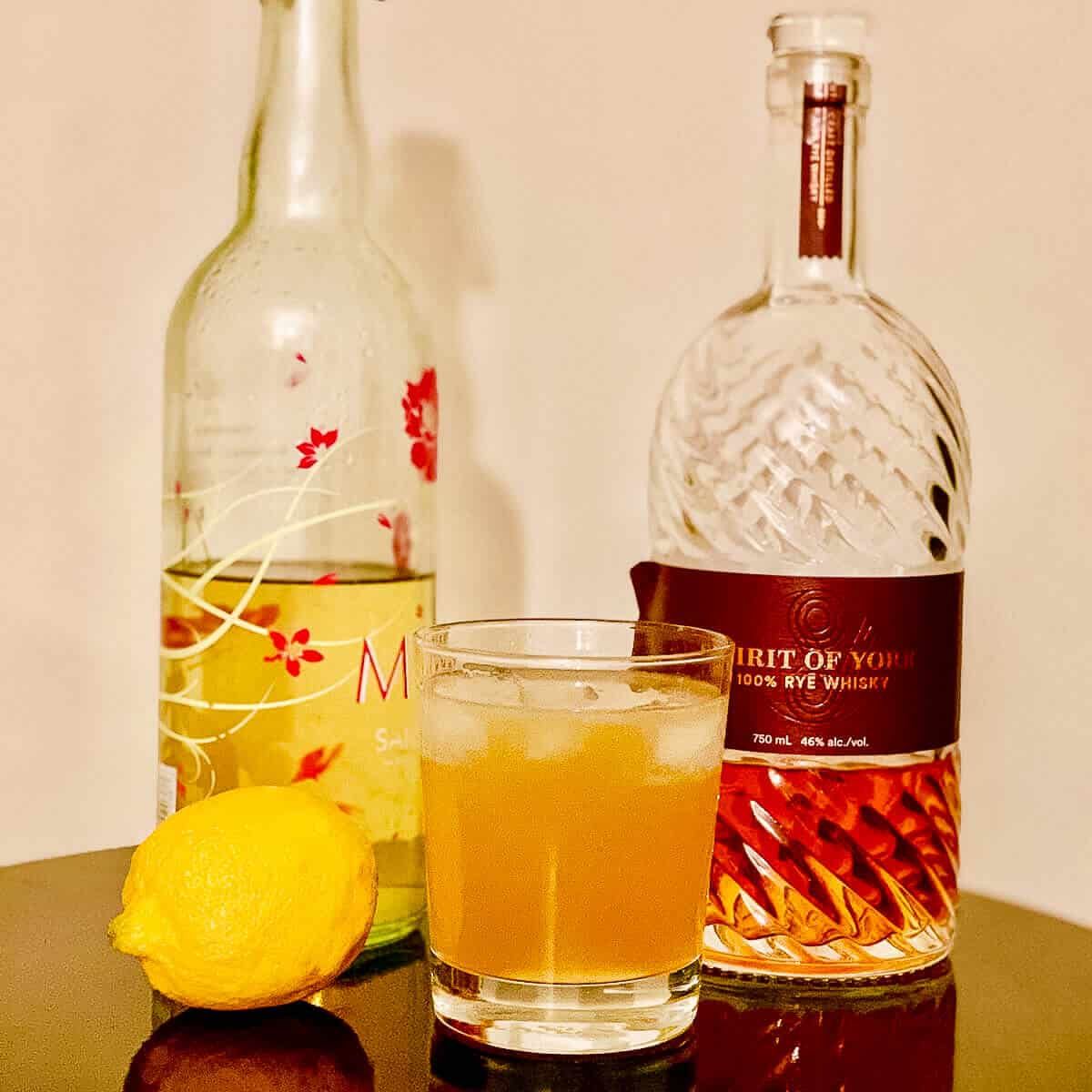 Limoncello Rye Whiskey Sour Cocktail