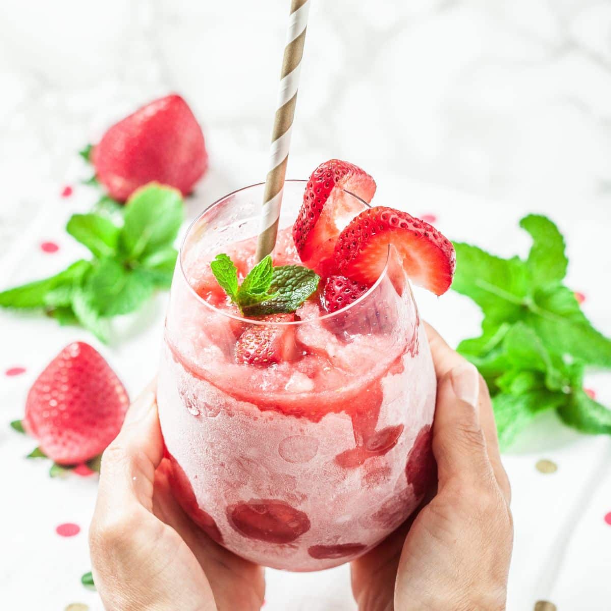 Strawberry Frosé (Frozen Rosé Slushy)