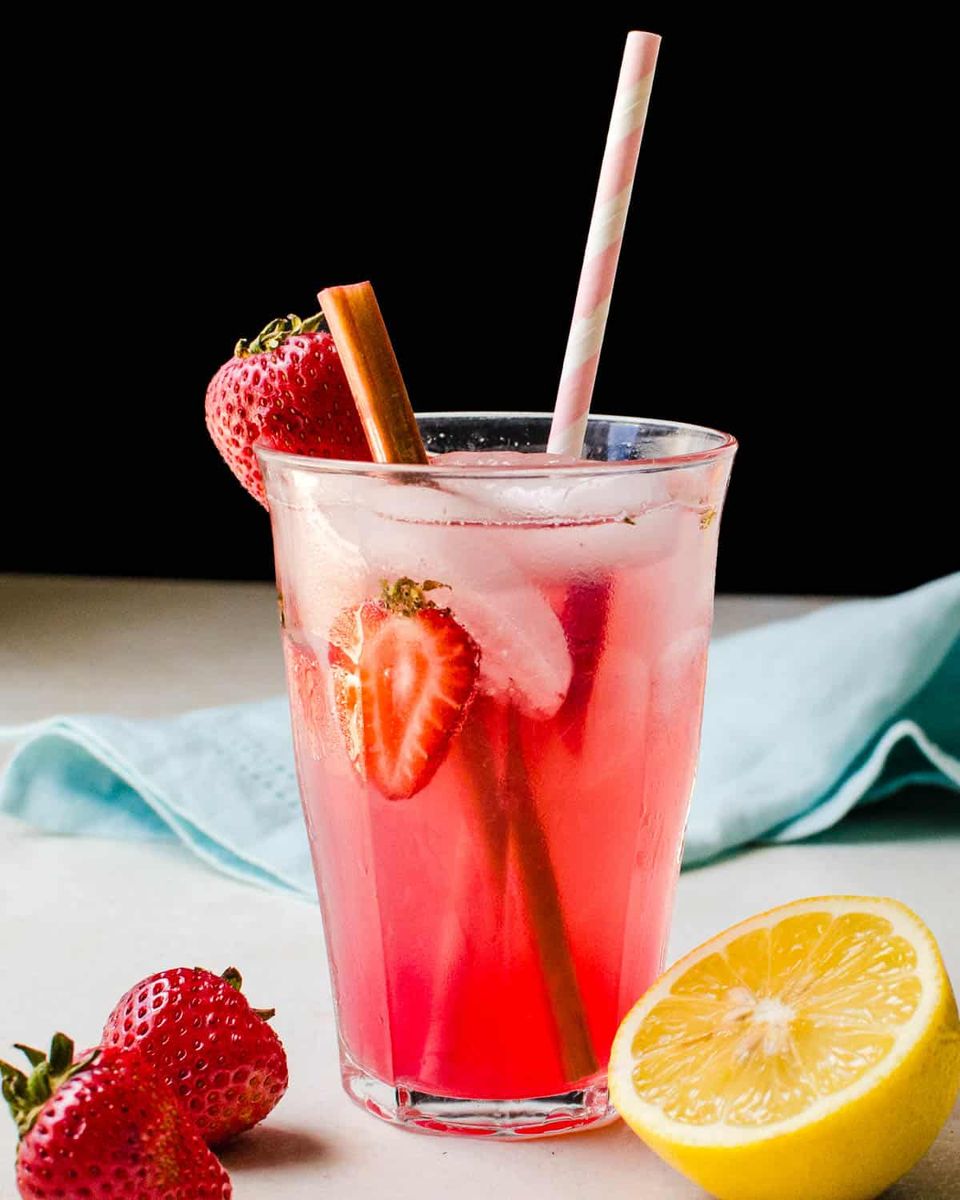 Sparkling Rhubarb Ginger Lemonade Recipe