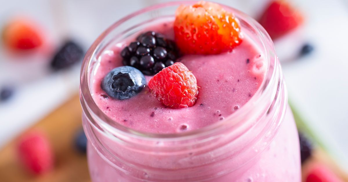 Berry Buttermilk Smoothie