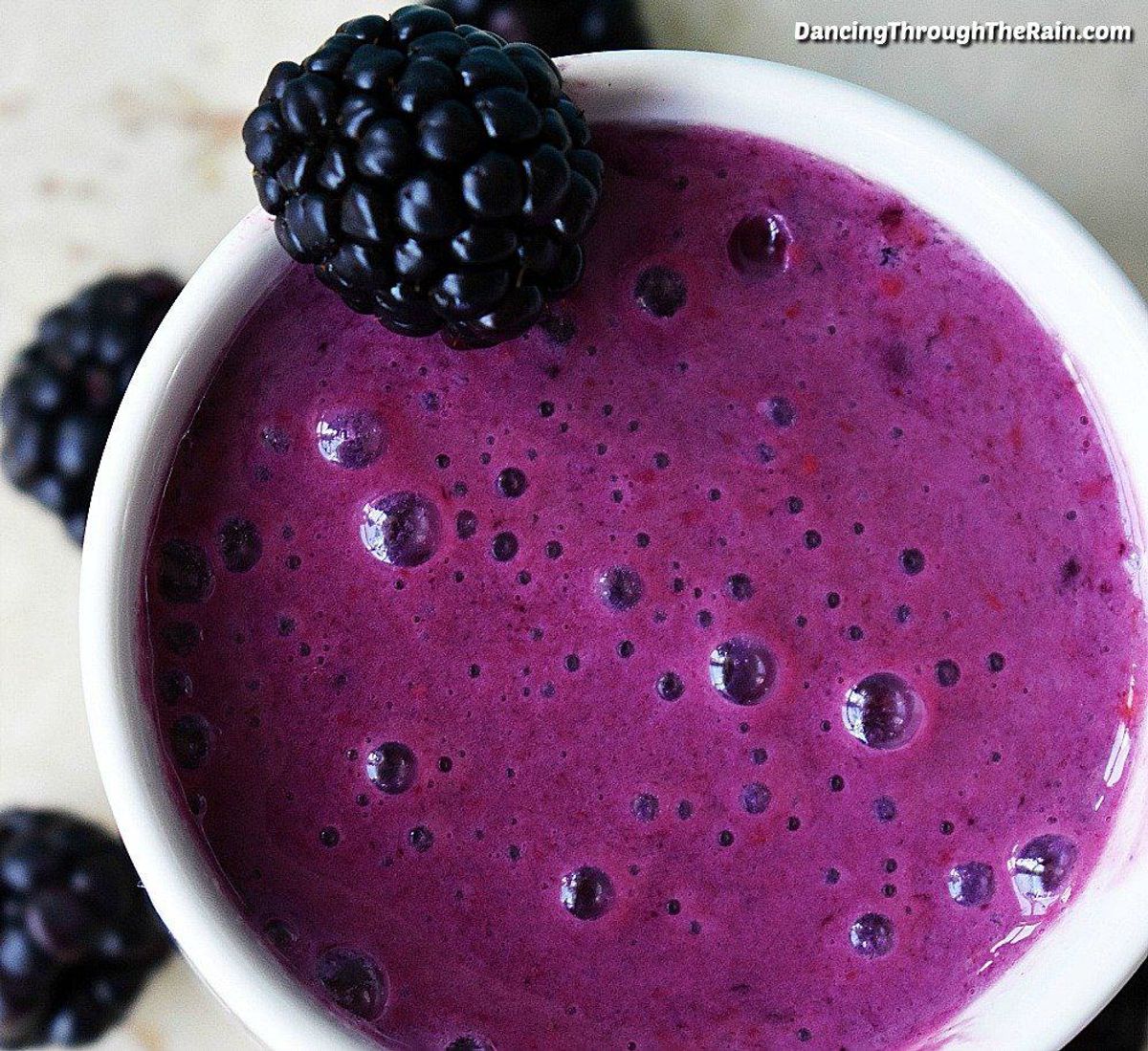 Raspberry Blackberry Smoothie - Dancing Through the Rain