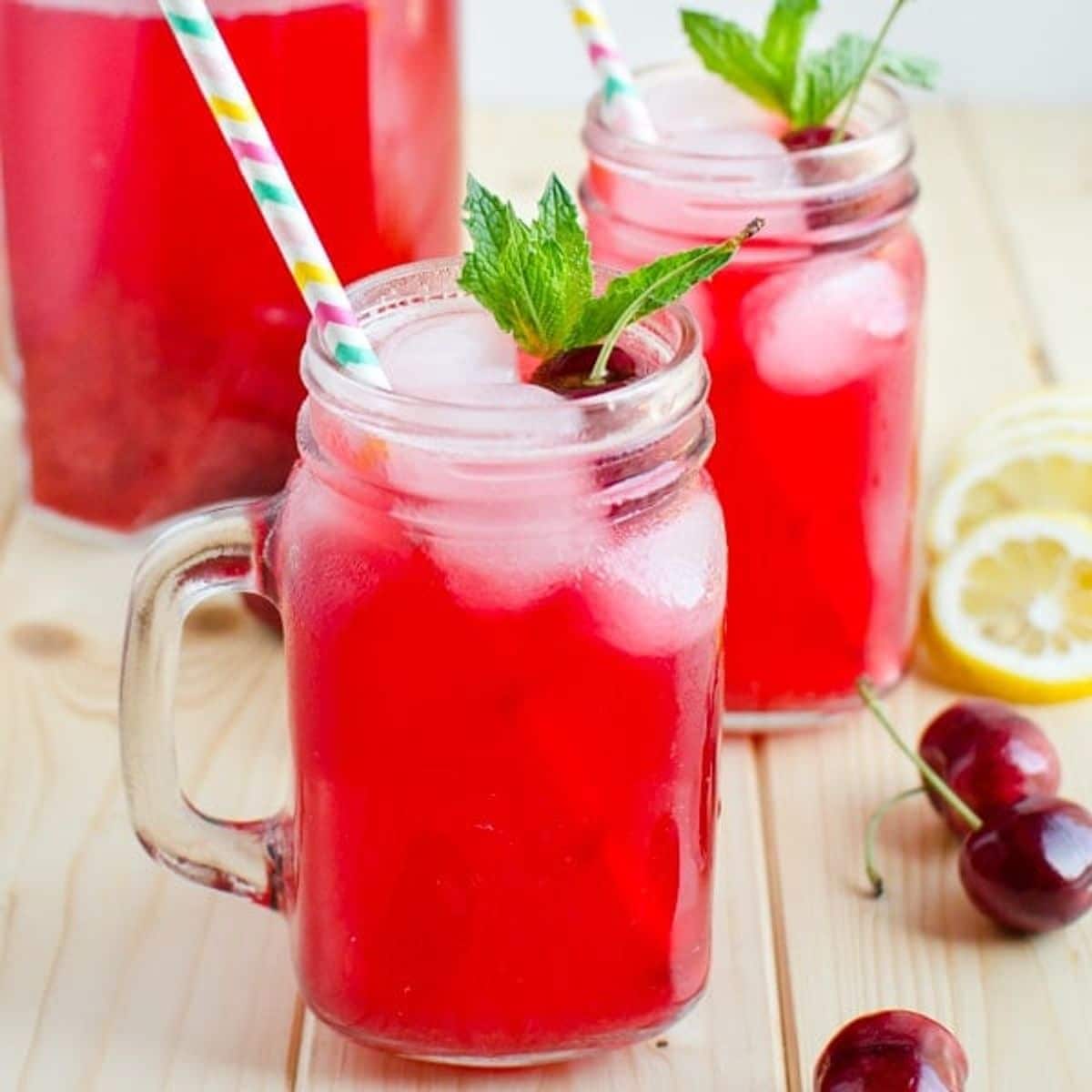 Healthy and Naturally Sweetened Cherry Lemonade