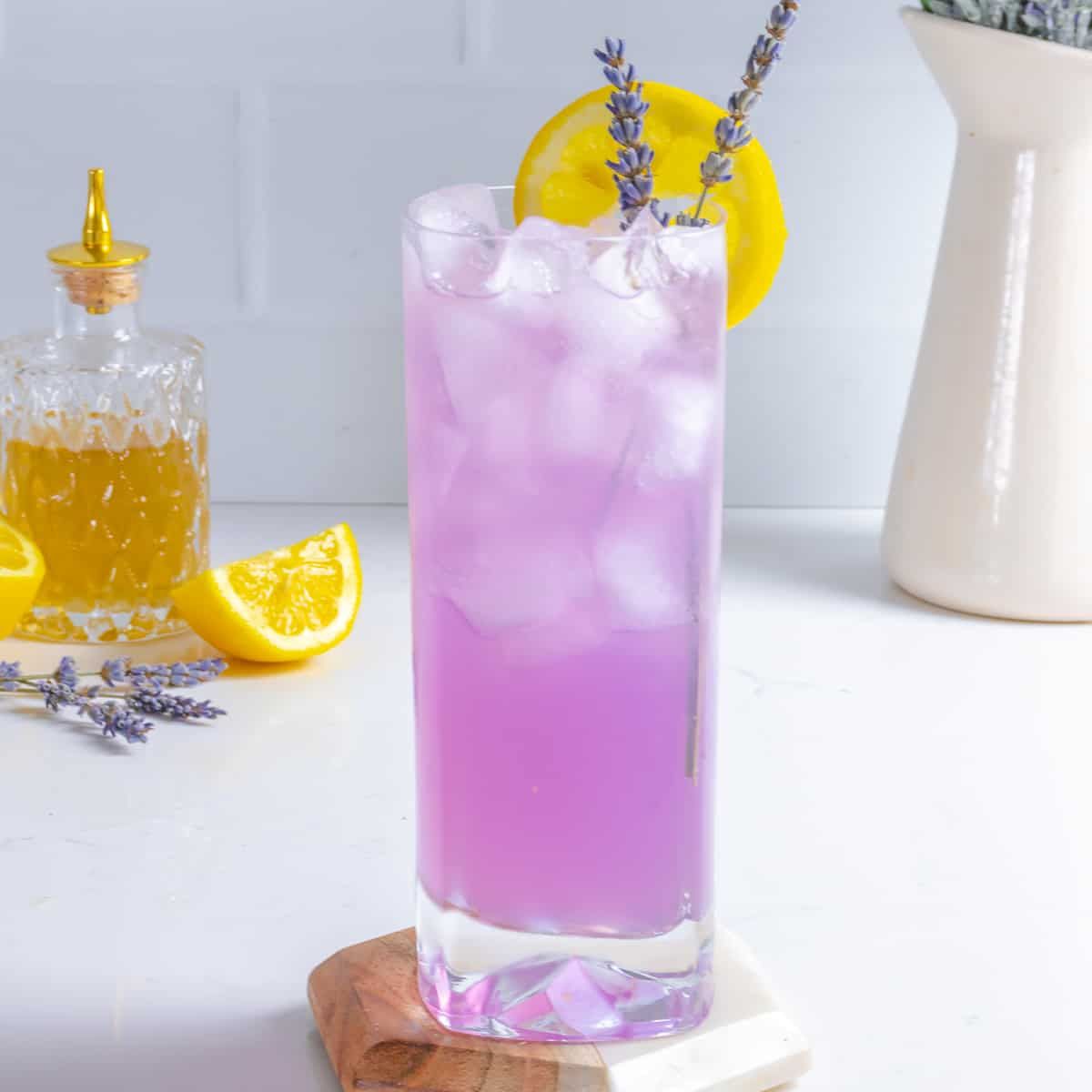 Homemade Lavender Lemonade