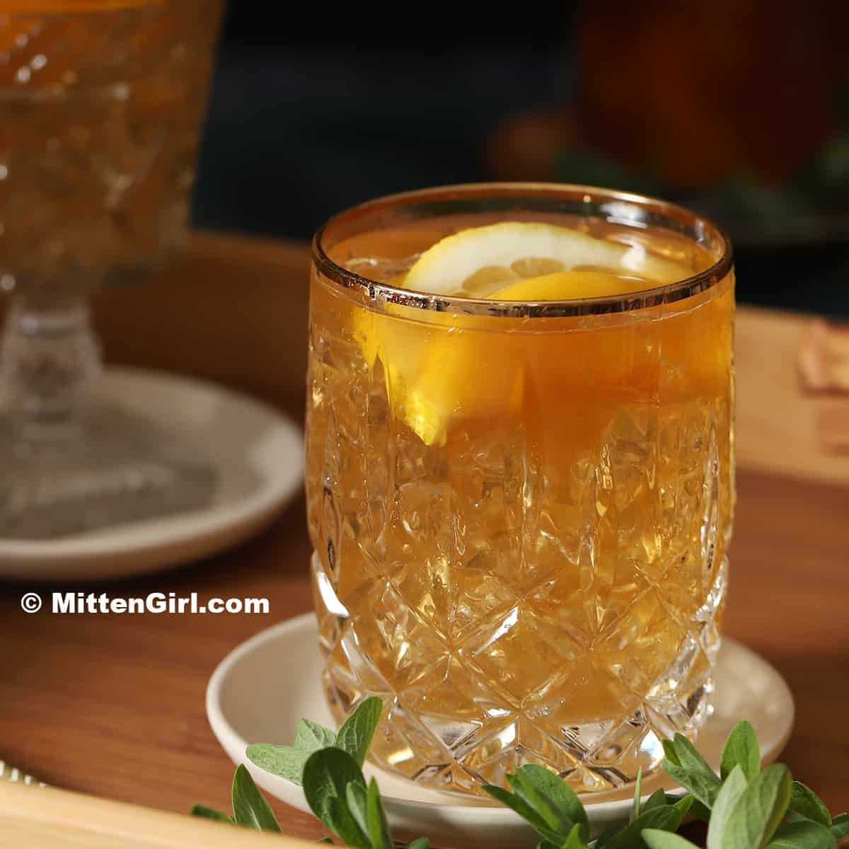 Homemade Ginger Peach Iced Tea (Sweetened)