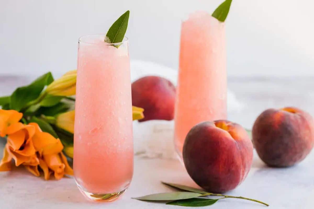 Low Carb Peach Bellini Recipe - Ketofocus