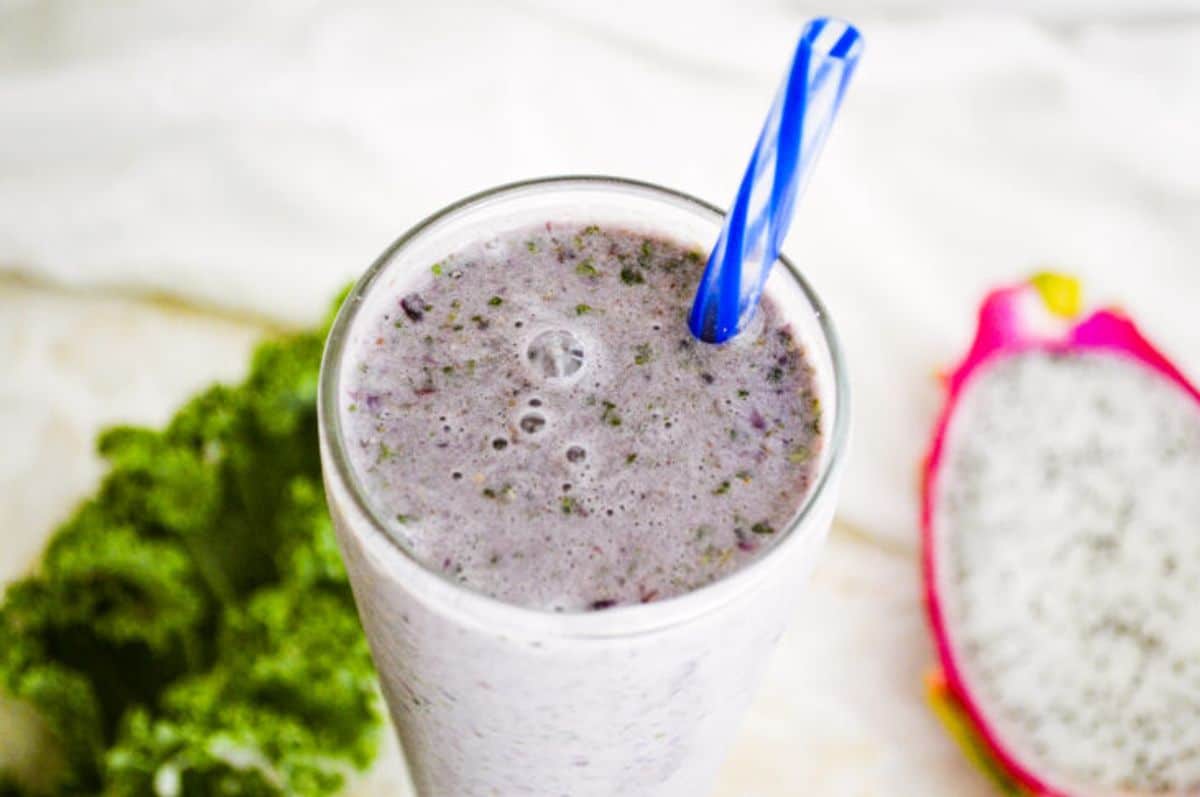 Healthy Dragon Fruit Berry Smoothie | MomsWhoSave.com